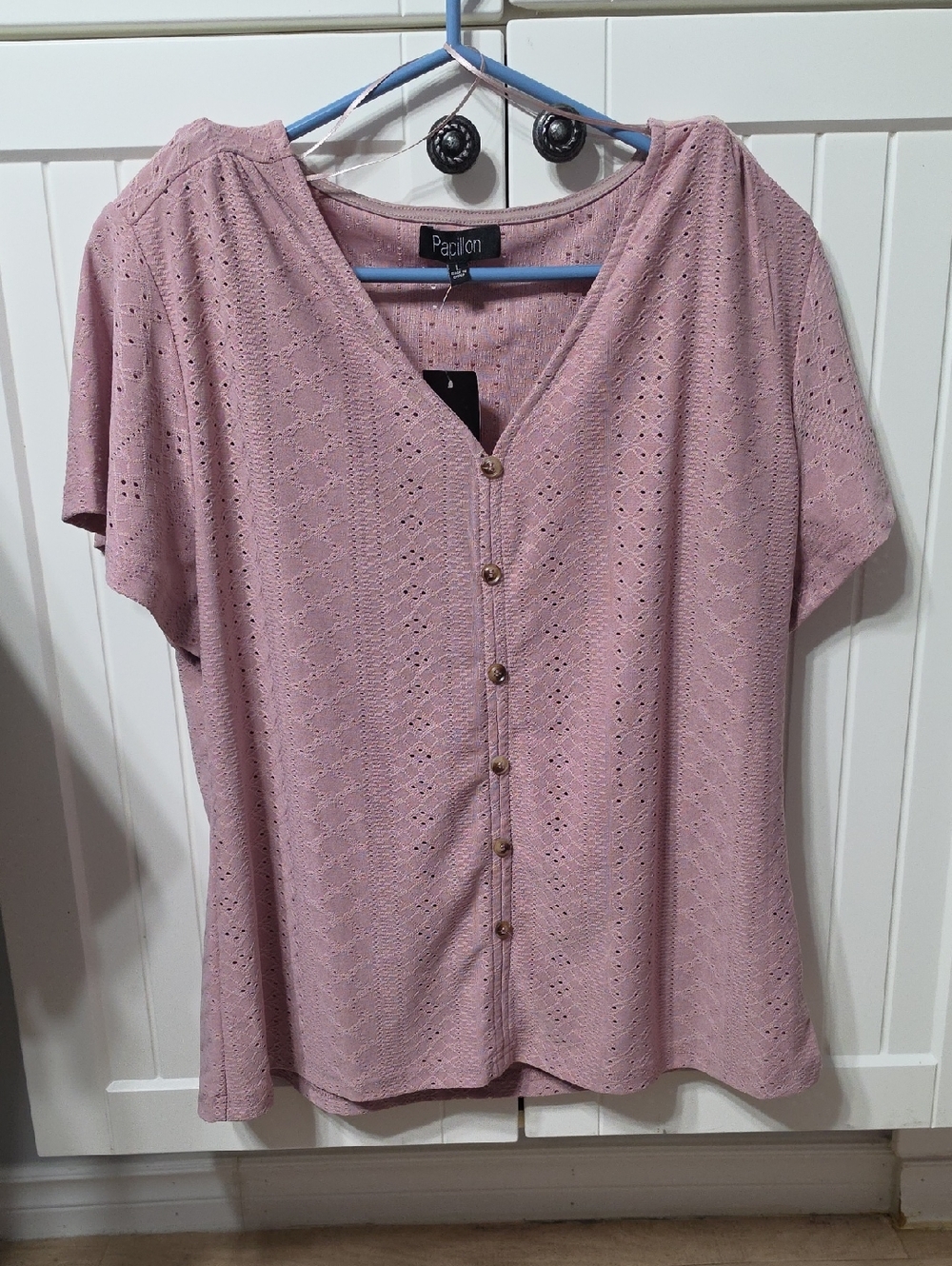 Papillon Blanc Dusty Rose Eyelet Button-Front Top